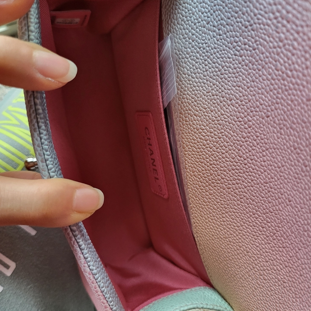 ❌️SOLD❌️Chanel boy bag rainbow small - Picture 10 of 14